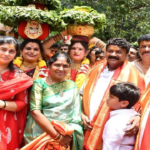 Allu Arjun : రాజకీయాల్లోకి రావడంపై అల్లు అర్జున్ క్లారిటీ.!